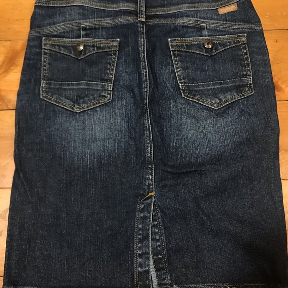 Jean skirt - Picture 2 of 3